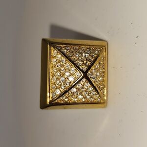 Michael‎ KORS Size 7, Gold Tone Pyramid Stud Ring with Crystals